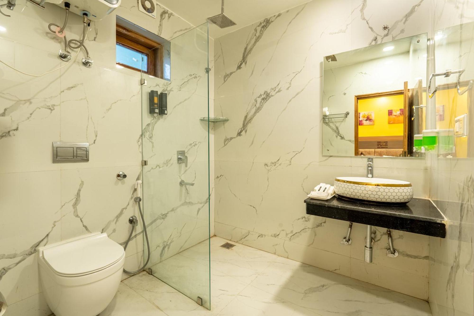 Lime Tree Hotel & One Bhk Serviced Apartment Noida - Sector 50 Metro Luaran gambar