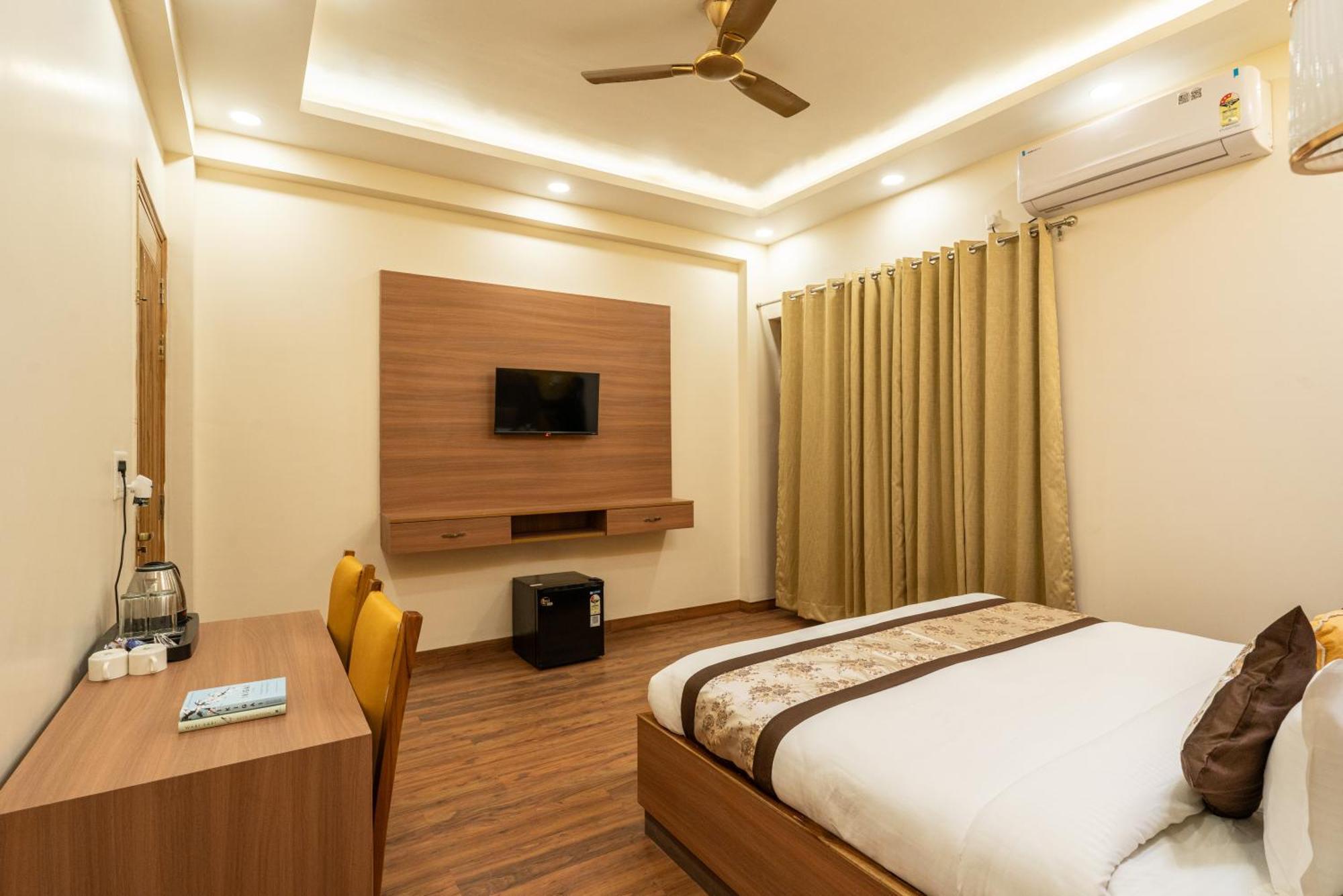 Lime Tree Hotel & One Bhk Serviced Apartment Noida - Sector 50 Metro Luaran gambar